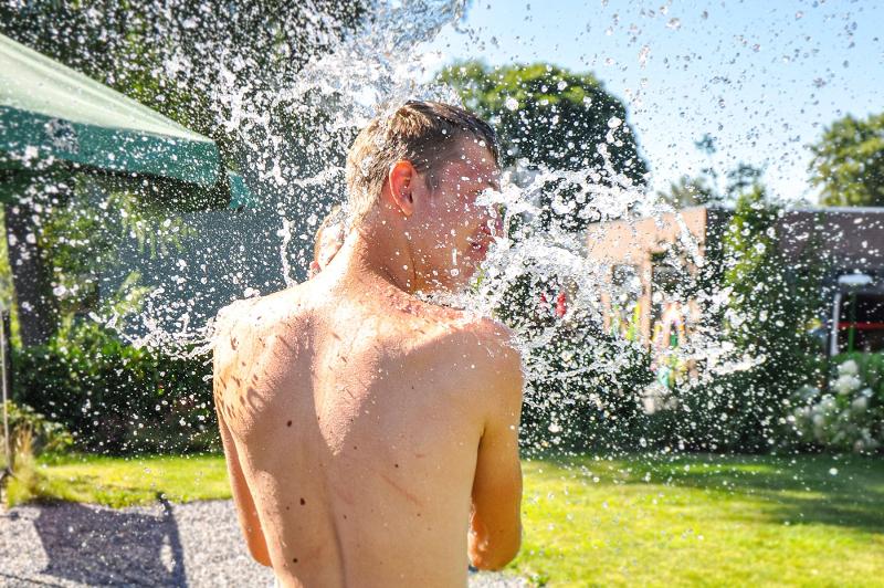 Jongen spettert op watersportkamp Zuid-Holland