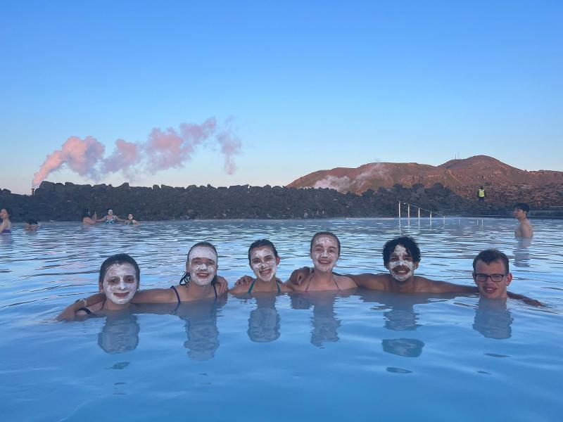 Bezoek de Blue Lagoon op een groepsreis Ijsland