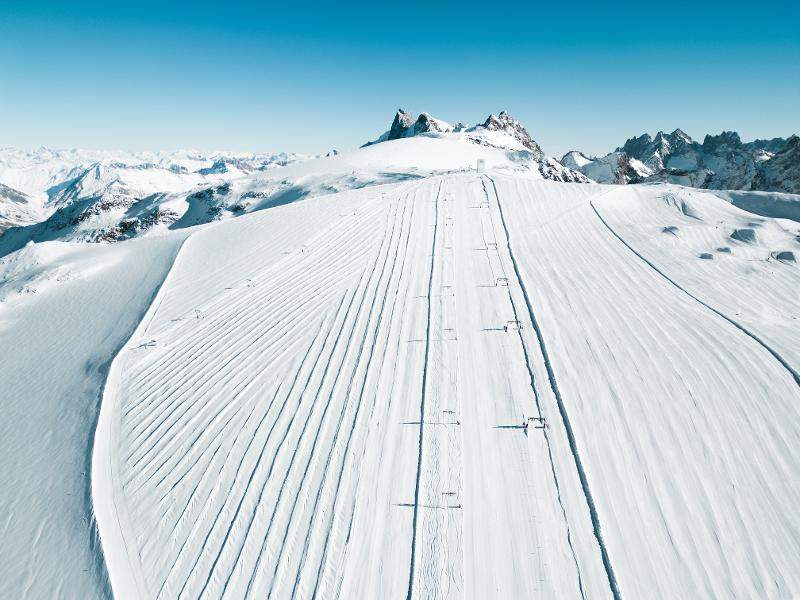 mooie piste tijdens een jongerenreis wintersport