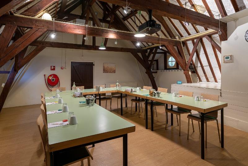 foto van de eetzaal in de accommodatie op taalkamp engels utrecht zomerkamp Amsterdam
