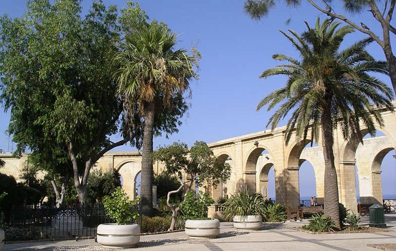 architectuur en natuur op een summer camp malta