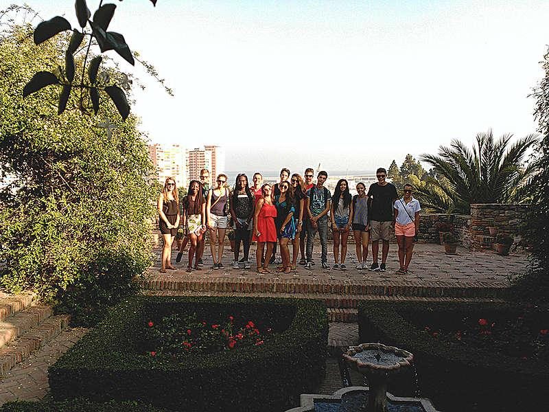 Groepsfoto in Malaga tijdens een taalreis Spanje