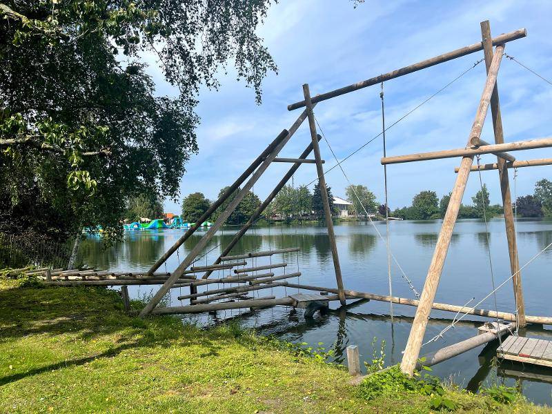 houten klimparcours op watersportkamp waregem