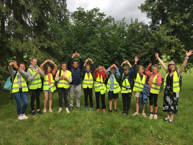 groepsfoto in de natuur taalkamp frans luxemburg