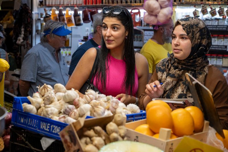 Spaanse markt bezoeken op een Spaanse taalcursus Spanje