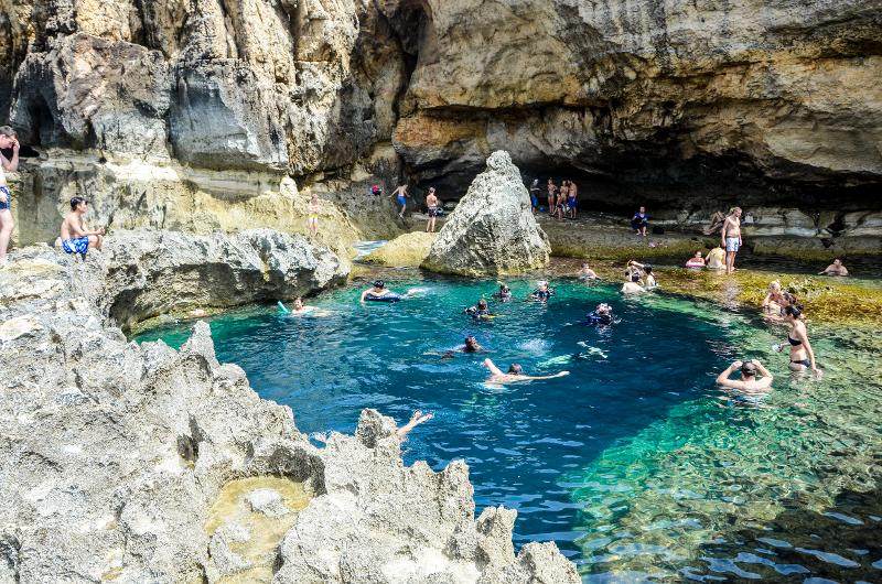 Mooie plek in de zee tijdens taalreis Malta