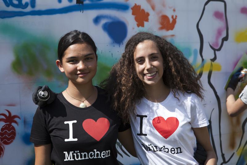 Vriendinnen in München tijdens natuurkamp