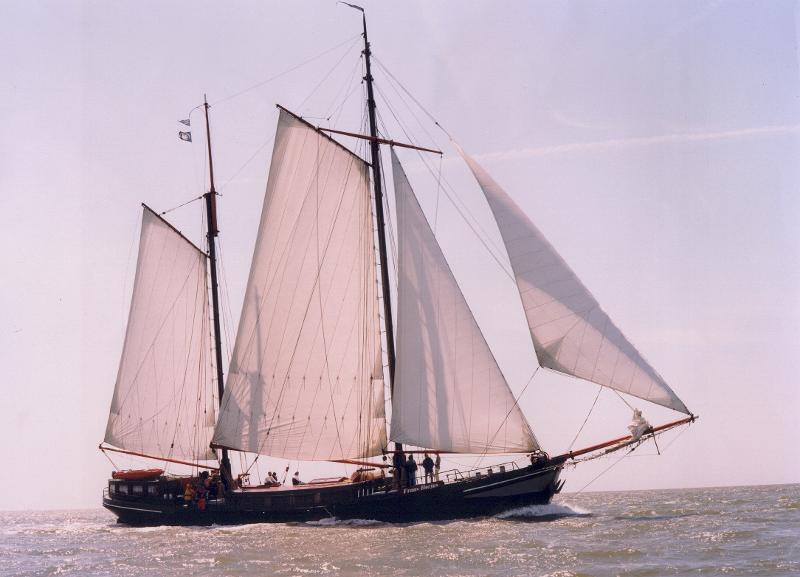 Een zeilboot tijdens een taalvakantie Engels