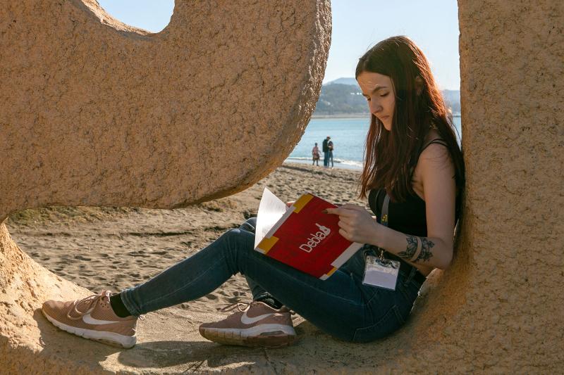 Spaans leren op het strand tijdens een Spaanse taalcursus Spanje