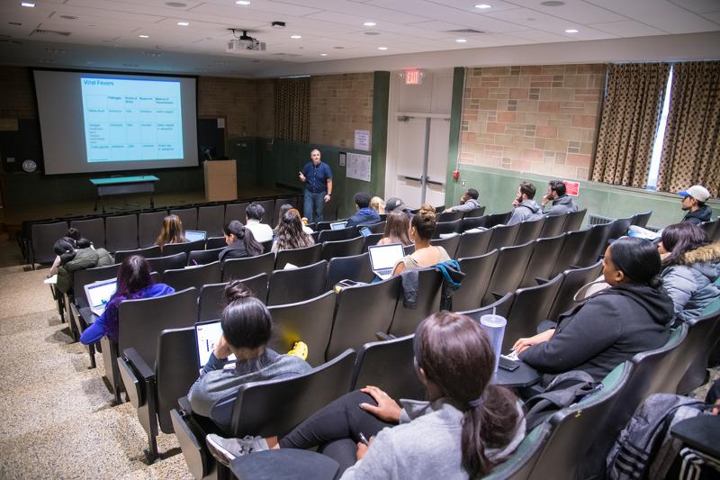 Volg een college tijdens een groepsreis New York