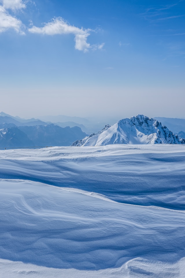 een mooie bergketen tijdens de wintersportvakantie in Italië