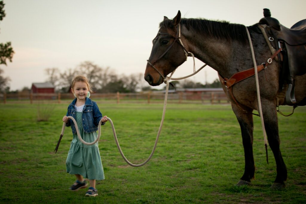 meisje met paard - zomervakantie zuid paardenkamp